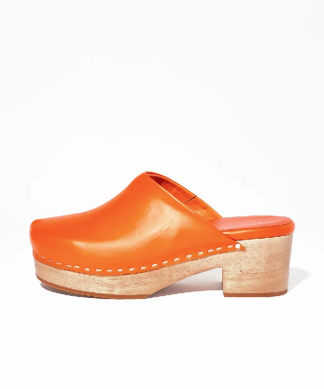 Martino Low Heel Wooden Clog Mule | Slice