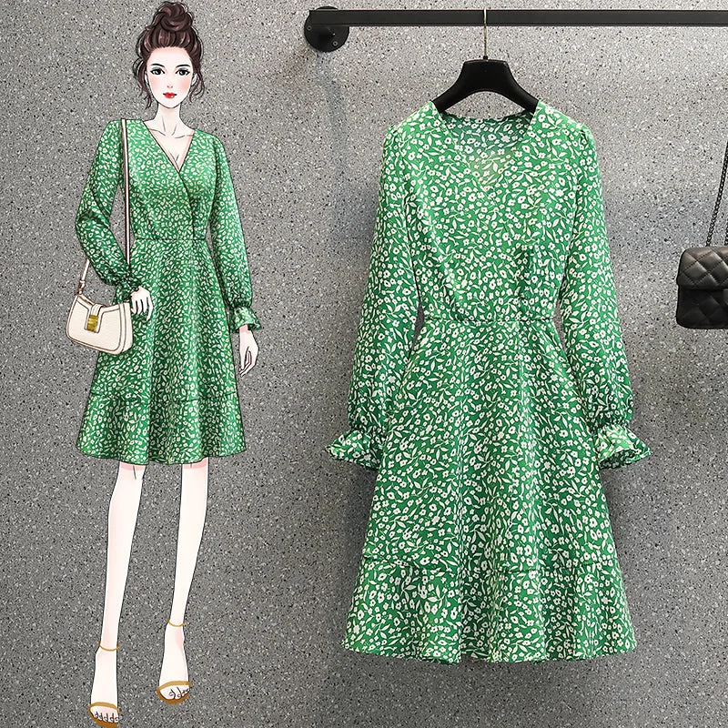 Plus Size Green Wrap V Neck Ditsy Floral Long Sleeve Dress