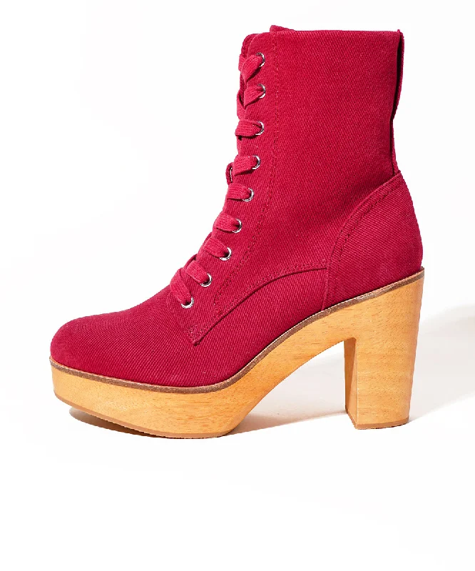 Echo Clog Boot | Deep Red